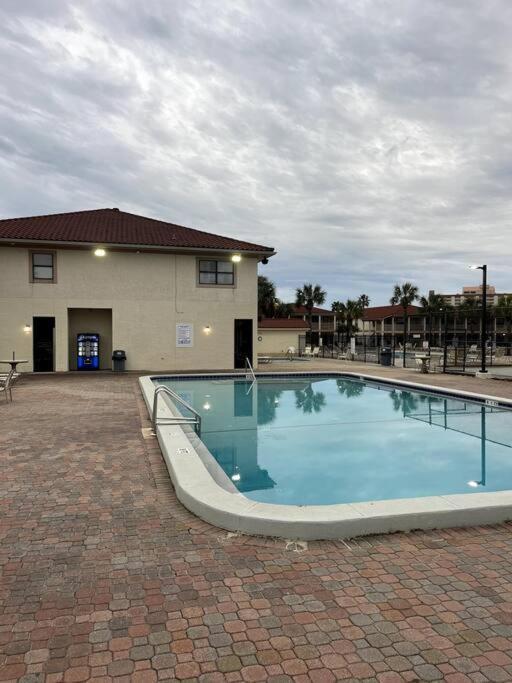 Lazy Palm 4 Pools Short Walk To Beach! Sleeps 5! Panama City Beach Kültér fotó