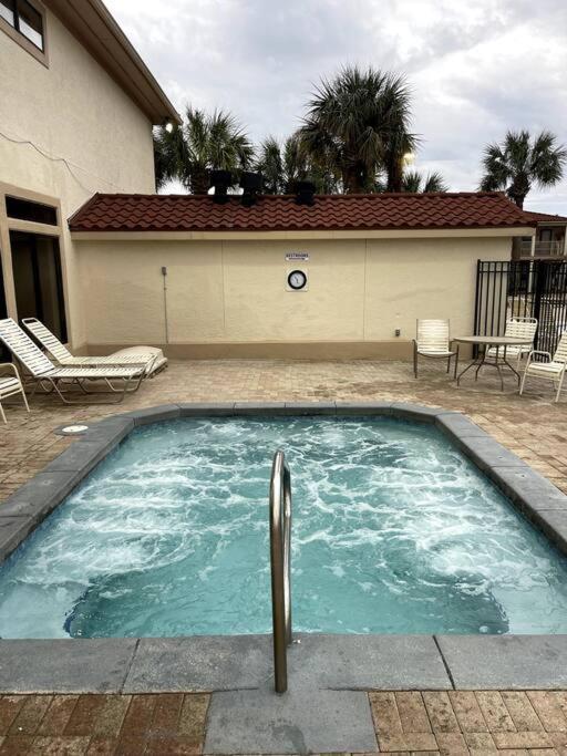 Lazy Palm 4 Pools Short Walk To Beach! Sleeps 5! Panama City Beach Kültér fotó