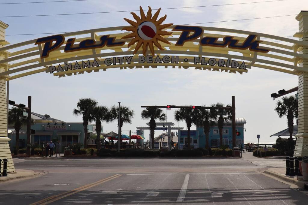 Lazy Palm 4 Pools Short Walk To Beach! Sleeps 5! Panama City Beach Kültér fotó